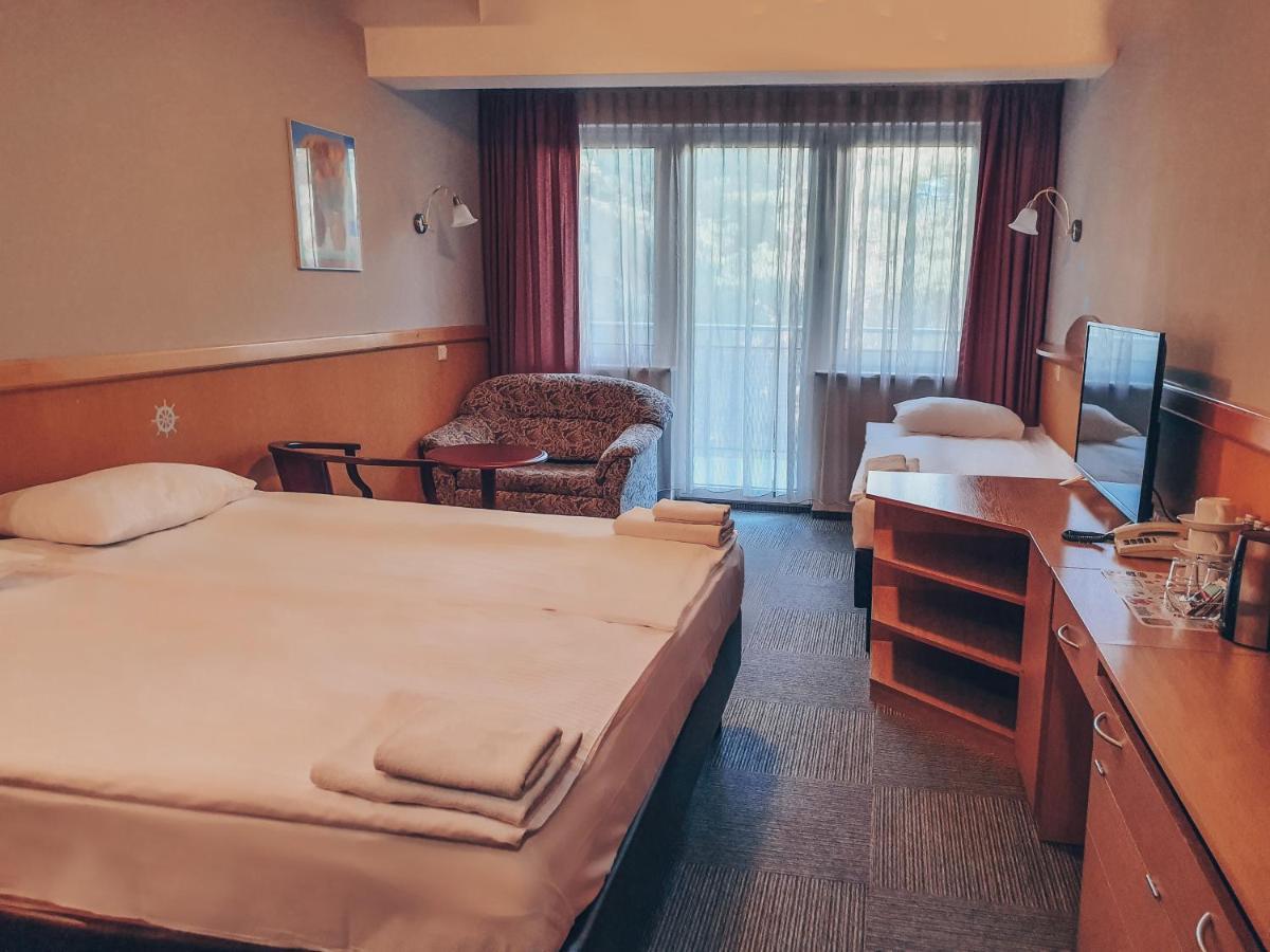 Hotel Melodia à Jurata Extérieur photo